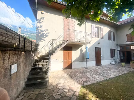 maison 6 pièces à vendre à la buissière