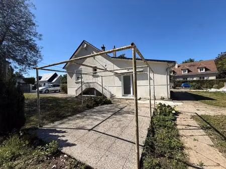 maison t4 rénovée à monts
