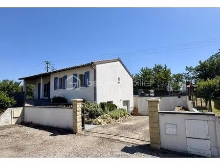 maison 4 chambres sur sous-sol complet avec jardin et piscine