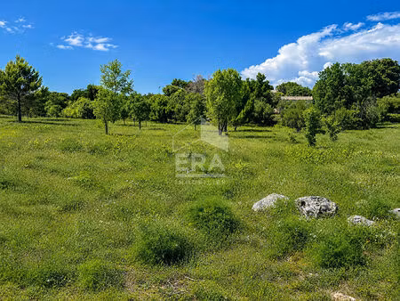 terrain non constructible à lorgues dans un cadre naturel privilégié