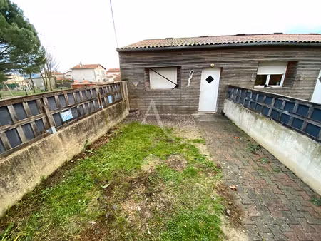 location appartement 2 pièces 43 m² à lasbordes (11400)