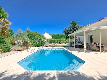 maison de 224 91 m² à servon