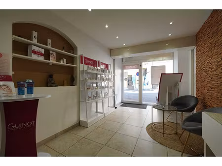 vente locaux professionnels 4 pièces 65 m² à la motte (83920)  25 000 €