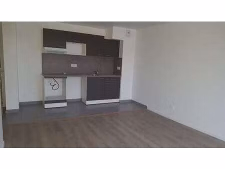 location appartement 3 pièces à saint-herblain (44800) : à louer 3 pièces / 58m² saint-her