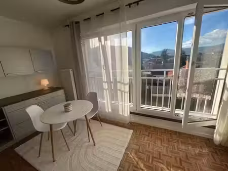 location meublée appartement 1 pièce 25.3 m² à wintzenheim (68920)  520 €