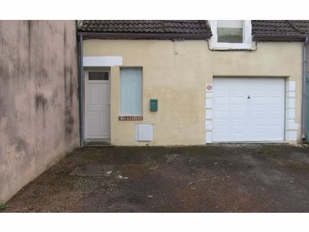 location maison  m² t-4 à cosne-cours-sur-loire  625 €