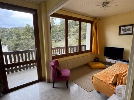 à vendre charmant 3 pièces à gréolières 1400