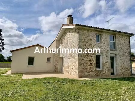vente maison à saint-amand-sur-sèvre (79700) : à vendre / 121m² saint-amand-sur-sèvre