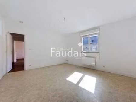 location appartement 3 pièces à caumont-l'evente (14240) : à louer 3 pièces / 53m² caumont