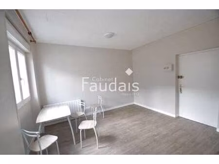 location appartement t1 à saint-lô (50000) : à louer t1 / 21m² saint-lô