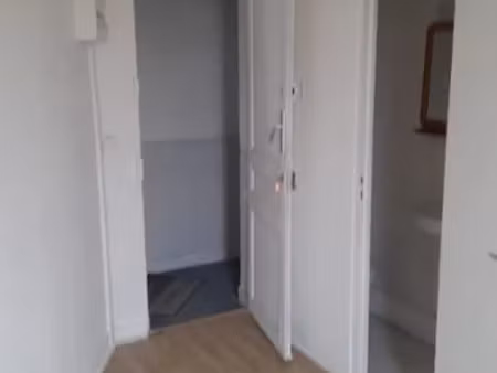 location appartement 2 pièces 25 m² à villeneuve-le-roi (94290)  580 €