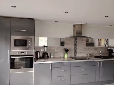 location meublée appartement 2 pièces 39 m² à saint-maurice-de-lignon (43200)  628 €