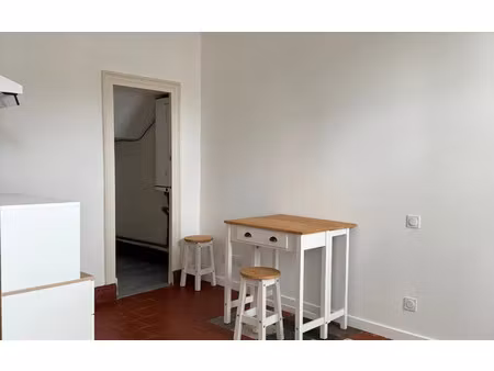 location appartement  19 m² t-1 à castres  420 €