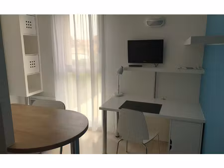 location appartement  m² t-1 à compiègne  615 €