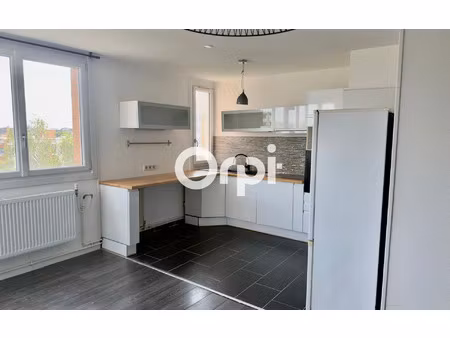location appartement  53.53 m² t-1 à la madeleine  850 €