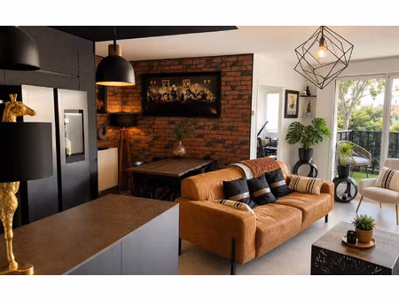 location appartement  66.5 m² t-3 à la rochelle  1 190 €