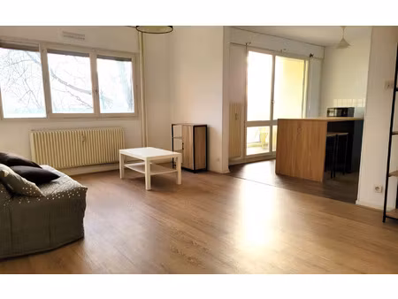 location appartement  m² t-1 à le creusot  400 €
