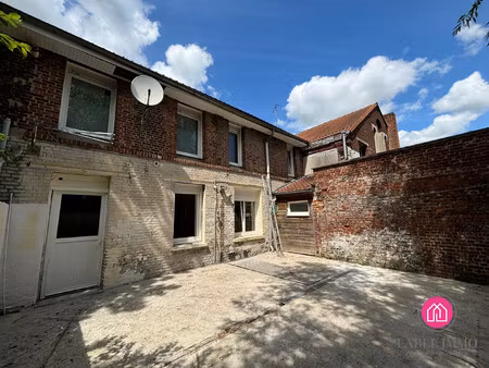 appartement rez de chaussée avec cours privée