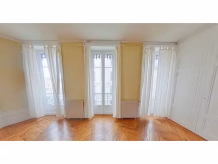 t4 rue octavio mey 69005 lyon
