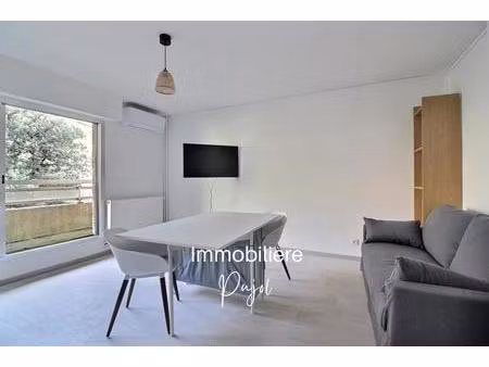castellane/lodi - t1 meublé climatisé avec balcon
