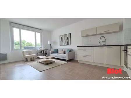 a vendre - nantes/beaujoire - appartement t2 avec extérieur et parking
