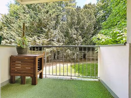 appartement t1 bis avec balcon  cave et parking