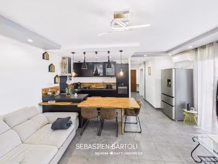 appartement cosy 60m2 avec terrasse proximité tous commerces