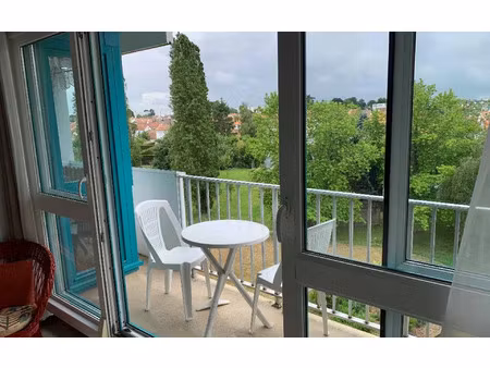 location appartement  81 m² t-4 à rezé  955 €