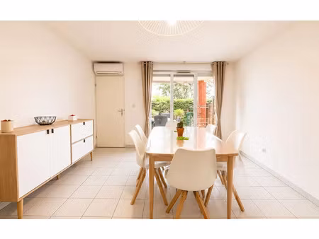 location appartement  m² t-3 à saint-jean  835 €