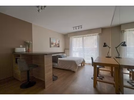 studio meublé