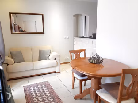 appartement à louer meublé à versailles notre dame.