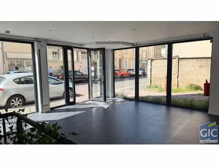 local commercial 57 m²