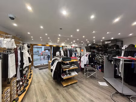 murs paris 74.21 m2