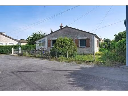maison individuelle avec grand terrain à buxerolles