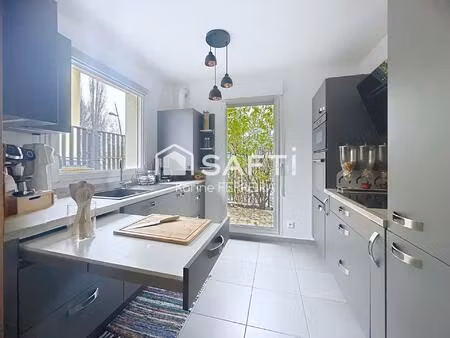 maison familiale de 2016 – suite parentale  salon parquet chaleureux & jardin avec terrass
