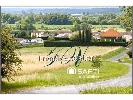 cu accepté pour huit lots