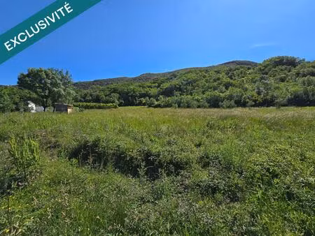rare sur le secteur – superbe parcelle constructible de 11 444 m² avec piscine existante
