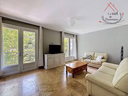 appartement t4 rénové de 83 m² - centre-ville d'orange
