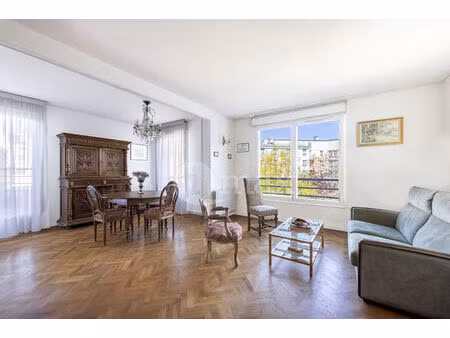 suresnes centre ville - 4 pieces balcon parking 82m² 529 000 euros fai