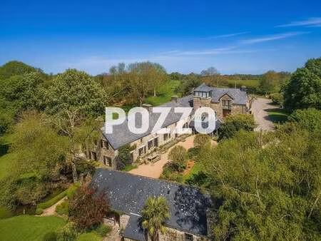 vente maison à saint-pierre-d'arthéglise (50270) : à vendre / 294m² saint-pierre-d'arthégl