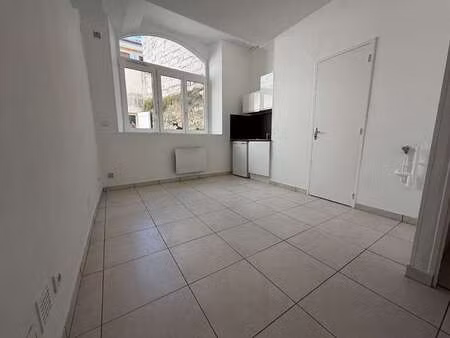 location appartement 2 pièces à angers centre (49000) : à louer 2 pièces / 32m² angers cen