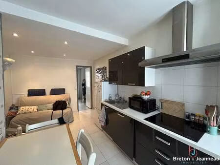 location appartement 2 pièces meublé à laval (53000) : à louer 2 pièces meublé / 25m² lava