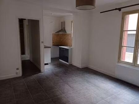 location appartement 2 pièces à vibraye (72320) : à louer 2 pièces / 38m² vibraye