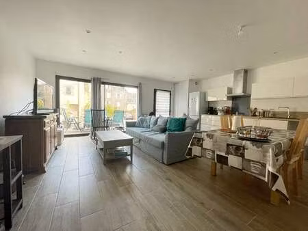 location maison à quimperlé (29300) : à louer / 90m² quimperlé