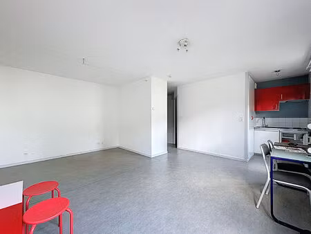 appartement bourg en bresse - 1 pièce(s) - 33 m2