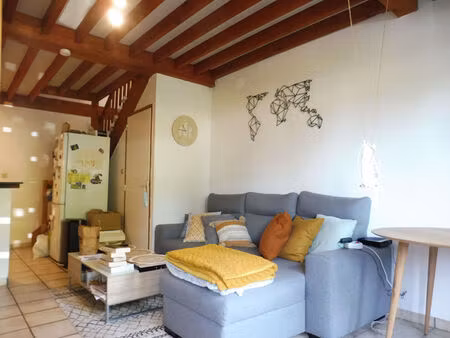 a louer t2 avec terrasse privative st-paul-de-varax