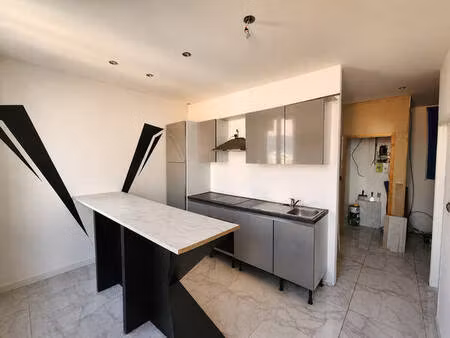 t1/2 de 35 m² – secteur la friche belle de mai – marseille 13003