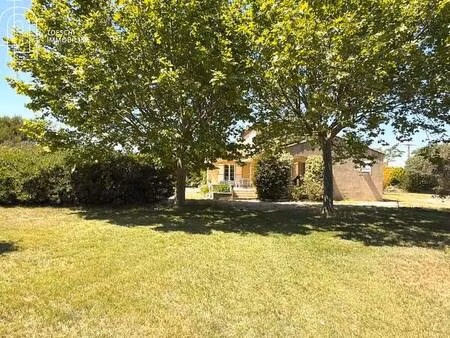 maison de 156 m2 avec piscine et terrain