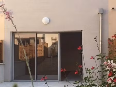 location maison 5 pièces 123 m² à cologne (32430)  1 015 €