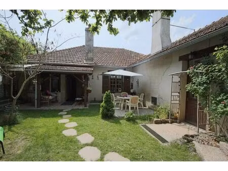 maison à vendre sur les hauteurs de la ville